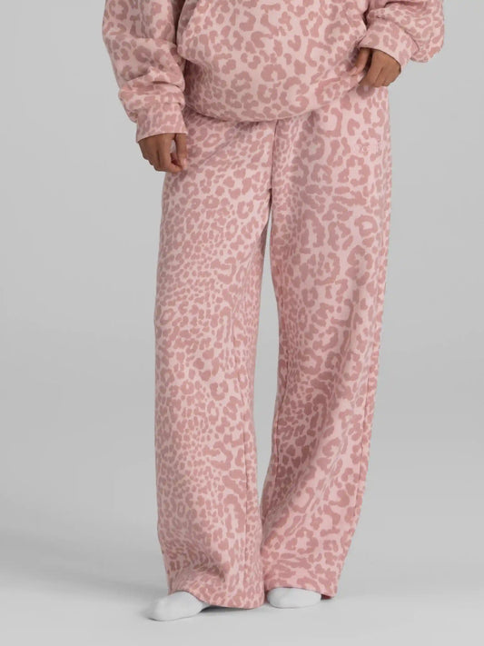 Signature Straight Leg Sweatpants